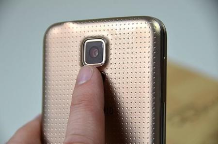 Samsung y Verizon reconocen un problema con la cámara fotográfica de algunos Galaxy S5