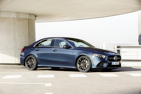 Mercedes-AMG A 35 Sedán