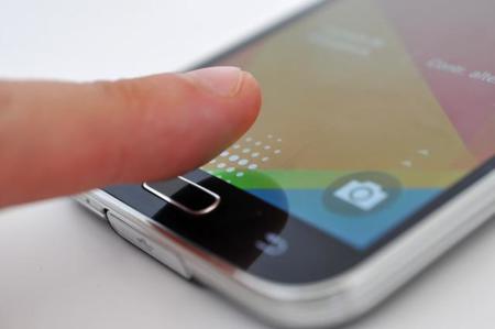 Samsung Galaxy S5 Mini, todo apunta que llevará sensor de huellas dactilares