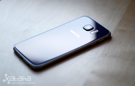 Samsung rebajará el precio de sus Galaxy S6 tras caer los beneficios de su división móvil