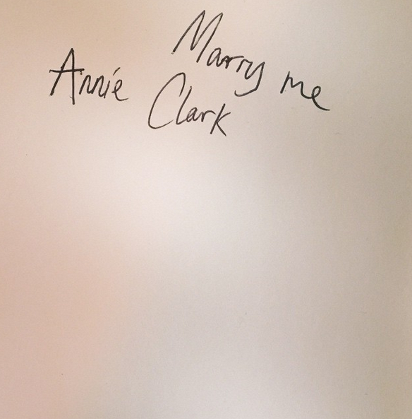 Cara Y Annie Boda