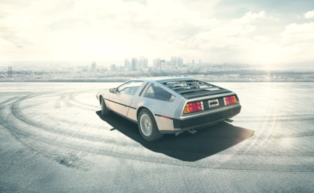 DeLorean DMC-12 02