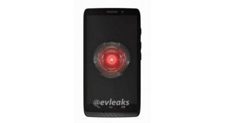 Motorola DROID MAXX se deja ver en foto, autonomía para dar y tomar