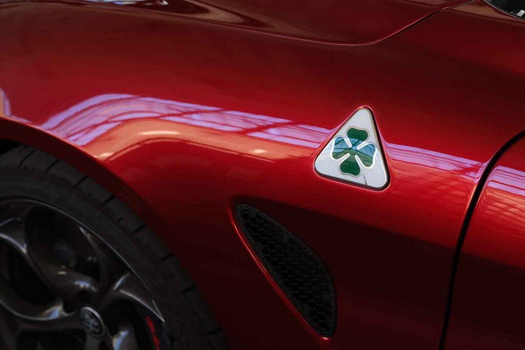 Confirmado: Stellantis está indo contra a corrente e relançando um de seus melhores motores a gasolina na Europa