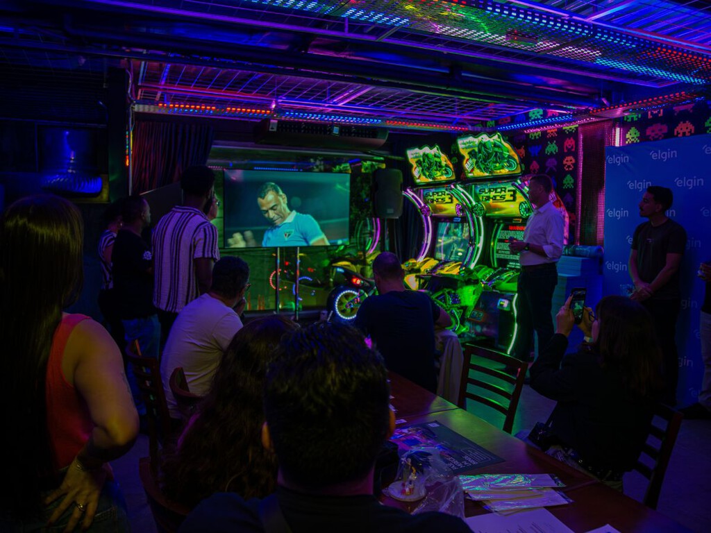 Elgin apresenta nova linha de pilhas Ultra Alcalinas em evento em São Paulo