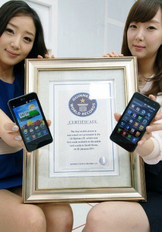 El LG Optimus 2X gana el premio Guinness World Records por rápido