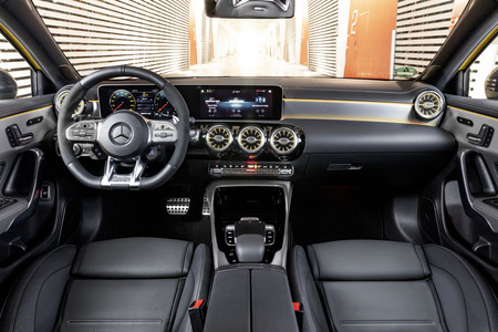 Mercedes-AMG A 35 4Matic