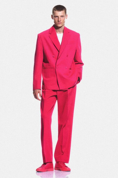 Traje Rosa