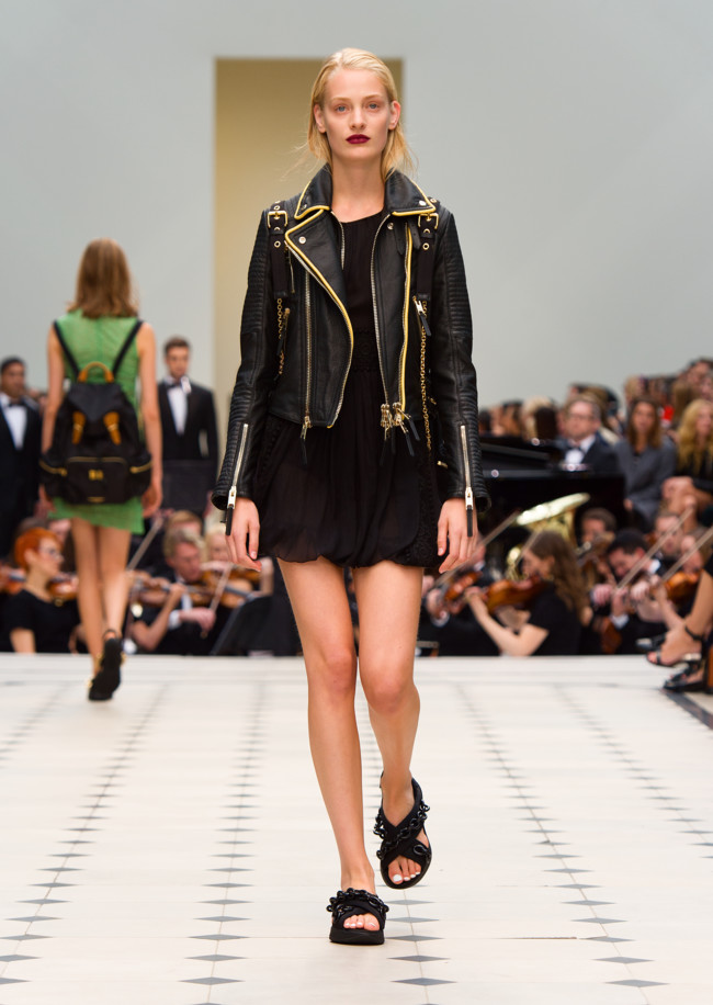 Burberry Womenswear S S16 Collection Look 24