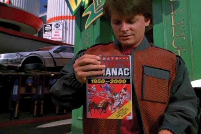 Eb725 Marty Con El Almanaque En Back To The Future Ii 800x533
