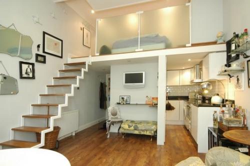 Una buena idea: aligerar la escalera en un dúplex pequeño