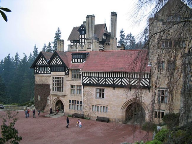 800px Cragside1