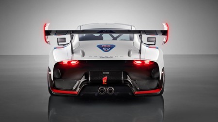 Porsche 935 moderno