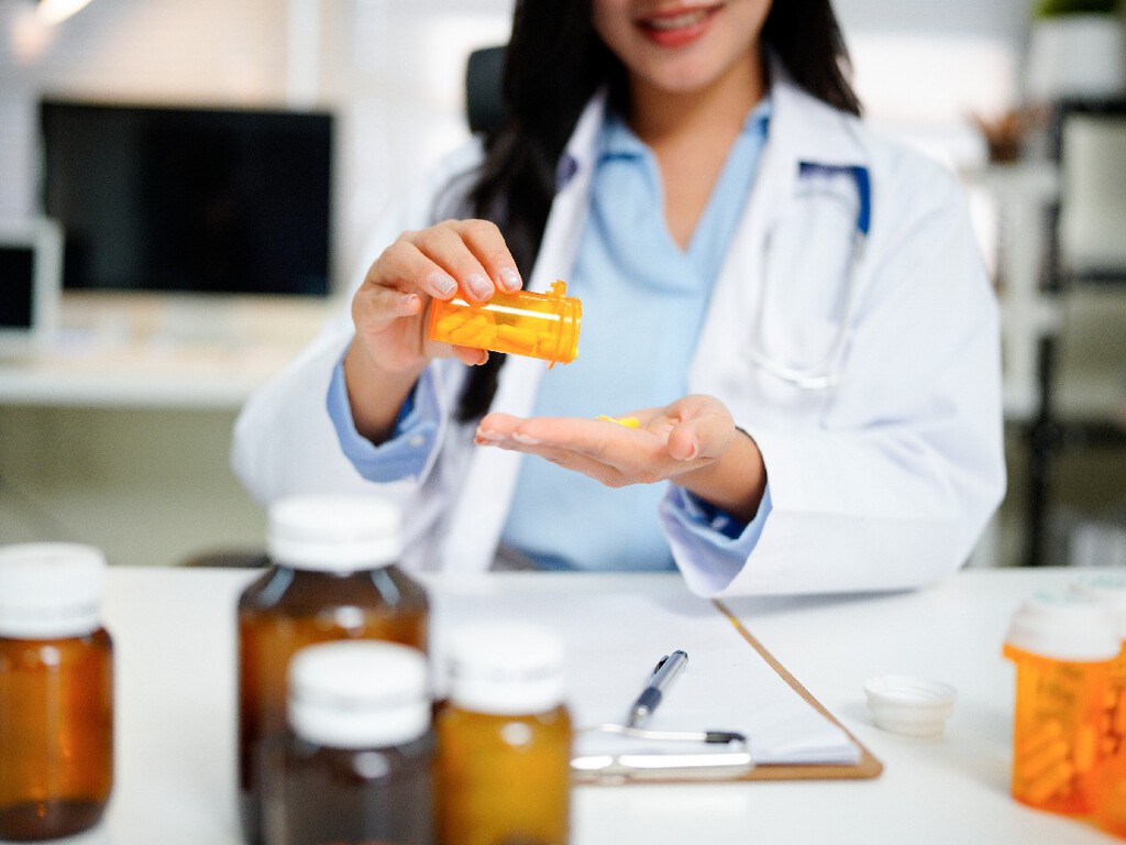 Nem quimioterapia, nem radiação: a ciência transformou um resíduo humano inesperado em pílula que virou a arma perfeita contra o câncer