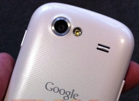 Nexus S en blanco, ¿con Vodafone?