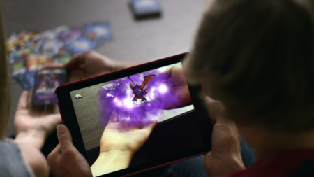 Skylanders Battlecast combina realidad aumentada con un juego de cartas tipo Hearthstone