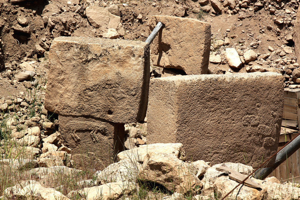 2048px Gobekli2012 8