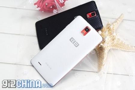 Elephone actualiza los P8 y P9, los primeros dispositivos con chipset MediaTek que reciben su dosis de KitKat