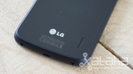 Nexus 4 no reconoce los periféricos conectados a través del USB ¿carece de soporte USB OTG?