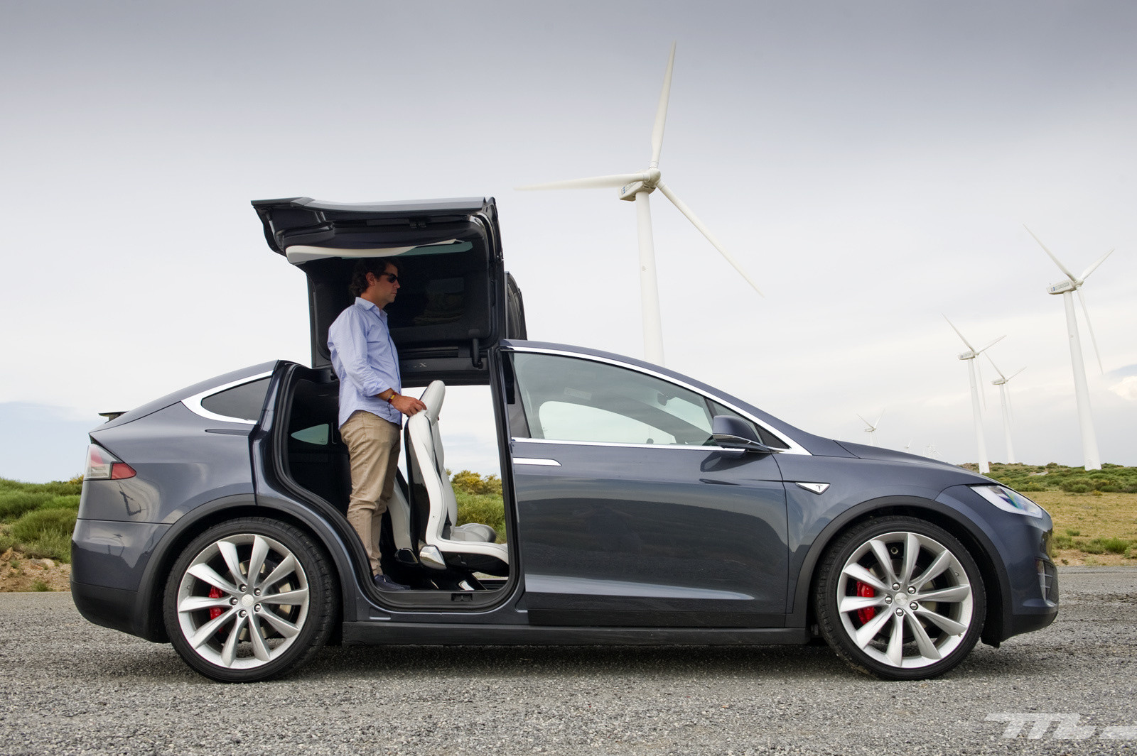 Precio De Tesla Camioneta