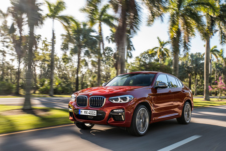 BMW X4 lateral delantera