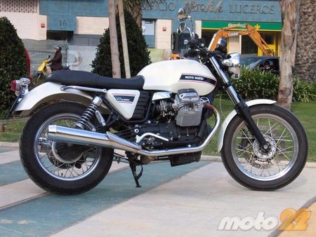 Moto Guzzi V7 Classic