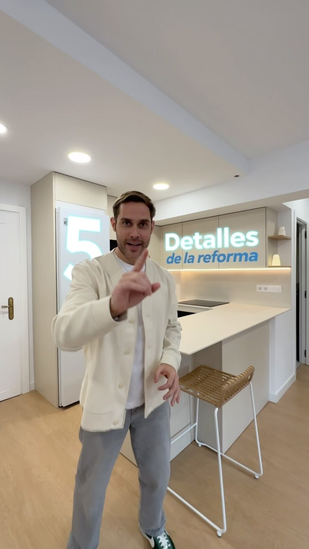 Félix García, interiorista: "Las cestas de la ducha son feísimas, elige esta solución mucho más estilosa"