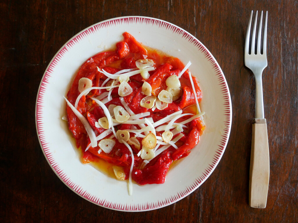 Ensalada de pimientos: receta de un clásico del verano, con el truco para que sea aún más delicosa