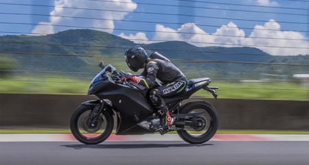 Sólo es un vídeo de 20 segundos, pero confirma que Kawasaki trabaja en una moto eléctrica: la EV Endeavor