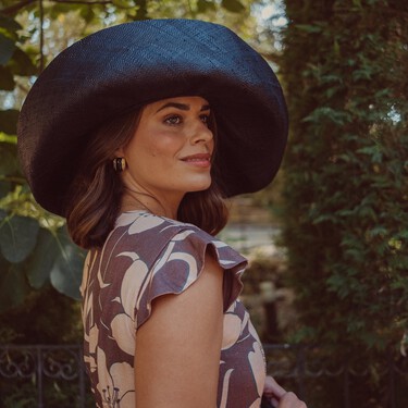 Cortefiel rebaja el vestido de flores perfecto para cualquier evento elegante por menos de 40 euros 