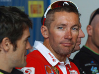 Troy Bayliss, pruebas si pero no competirá