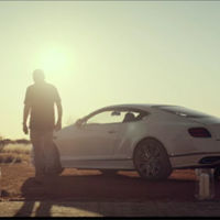Este video de un Bentley Continental GT Speed a 331 km/h en vía pública no es una escena de Need For Speed