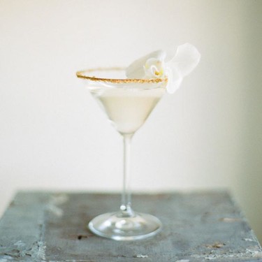 Un cóctel para Fin de Año: Elderflower White Cosmopolitan
