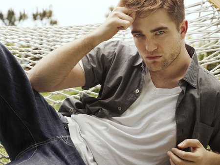 Robert Pattinson el hombre más sexy del año para Glamour... ¡venga ya!