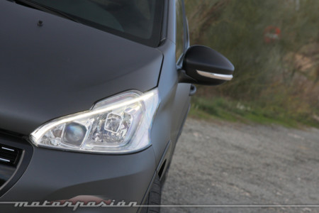 Peugeot 208 GTi by Peugeot Sport