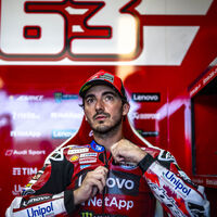 Pecco Bagnaia explota contra Ducati: "Con la moto actual no puedo pilotar con naturalidad. Esto es humillante" 