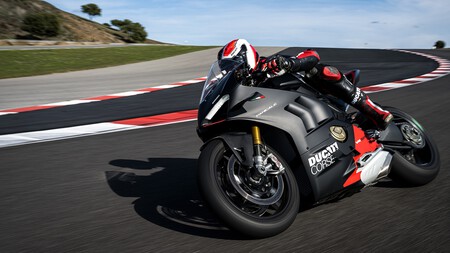 Ducati Panigale V4 Sp2 2022 002