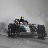 Perder a Lewis Hamilton parecía un drama para Mercedes, pero el chaval de 18 años que ficharon como sustituto ha dejado boquiabierta a la F1 en su debut 