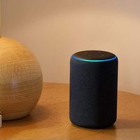 Amazon Echo Plus por solo 99,99 euros en Amazon, mejor precio del Cyber Monday 2019