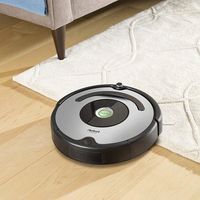 Oferta del día en el robot aspirador iRobot Roomba 615: hasta medianoche cuesta 179,99 euros en Amazon