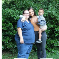 16 niños acogidos en cinco años y dos adopciones, una de ellas de una adolescente: la inspiradora historia de esta madre soltera