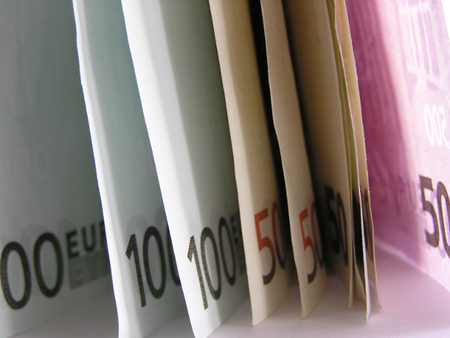 El FMI propone una rebaja salarial del 10%, ¿aumentar competitividad o reducir productividad?