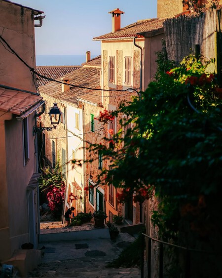 Pueblo Pesquero Espana Escapada Bonito Buen Clima Cornisa Acantilado