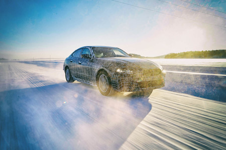 BMW i4: con 530 CV y 600 km de autonomía, la primera berlina eléctrica de BMW será más potente que el M3