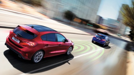 Bienvenidos a la era del coche conectado: qué es y qué puede hacer por ti