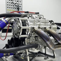 Vuelven los motores de dos tiempos. Una empresa yanqui tiene la solución para revivirlos sin que contaminen, y el vídeo es melodía pura