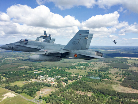 F18 Del Ala 15 En Ejercicios