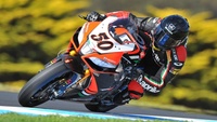 Superbikes Phillip Island 2013: Sylvain Guintoli es el primer ganador en un triplete histórico de Aprilia