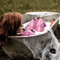 Preciosas fotografías de una embarazada inspiradas en Halloween que te querrás hacer 