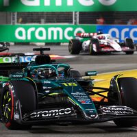 Ha vuelto a ocurrir: nos hemos perdido lo mejor de una carrera de F1 porque las cámaras estaban enfocando a famosos que no conoce nadie 